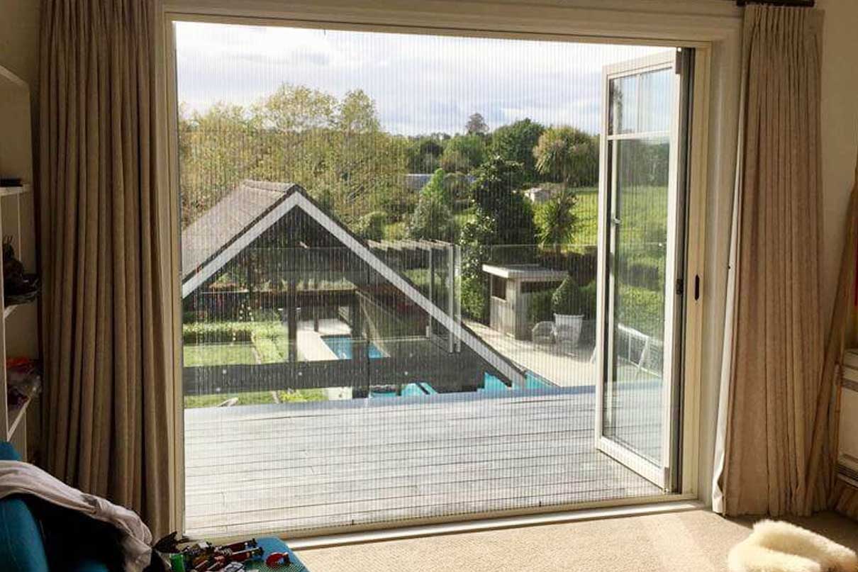 Retractable insect screen - DPNZ | Home Comfort Solution